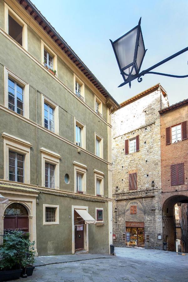 シエーナ Residenza D'Epoca Le Aquile Bed & Breakfast エクステリア 写真